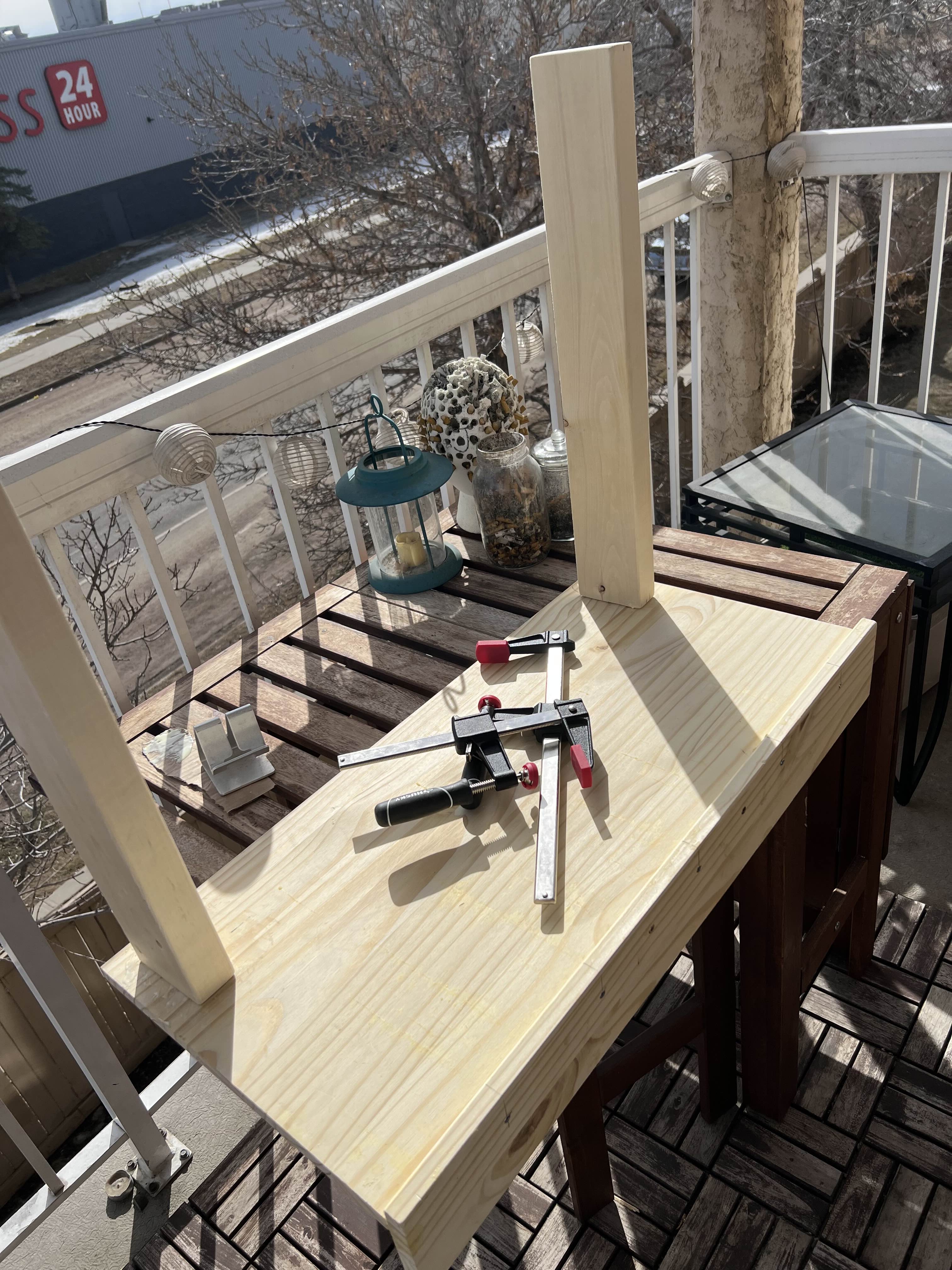 table with legs being put together